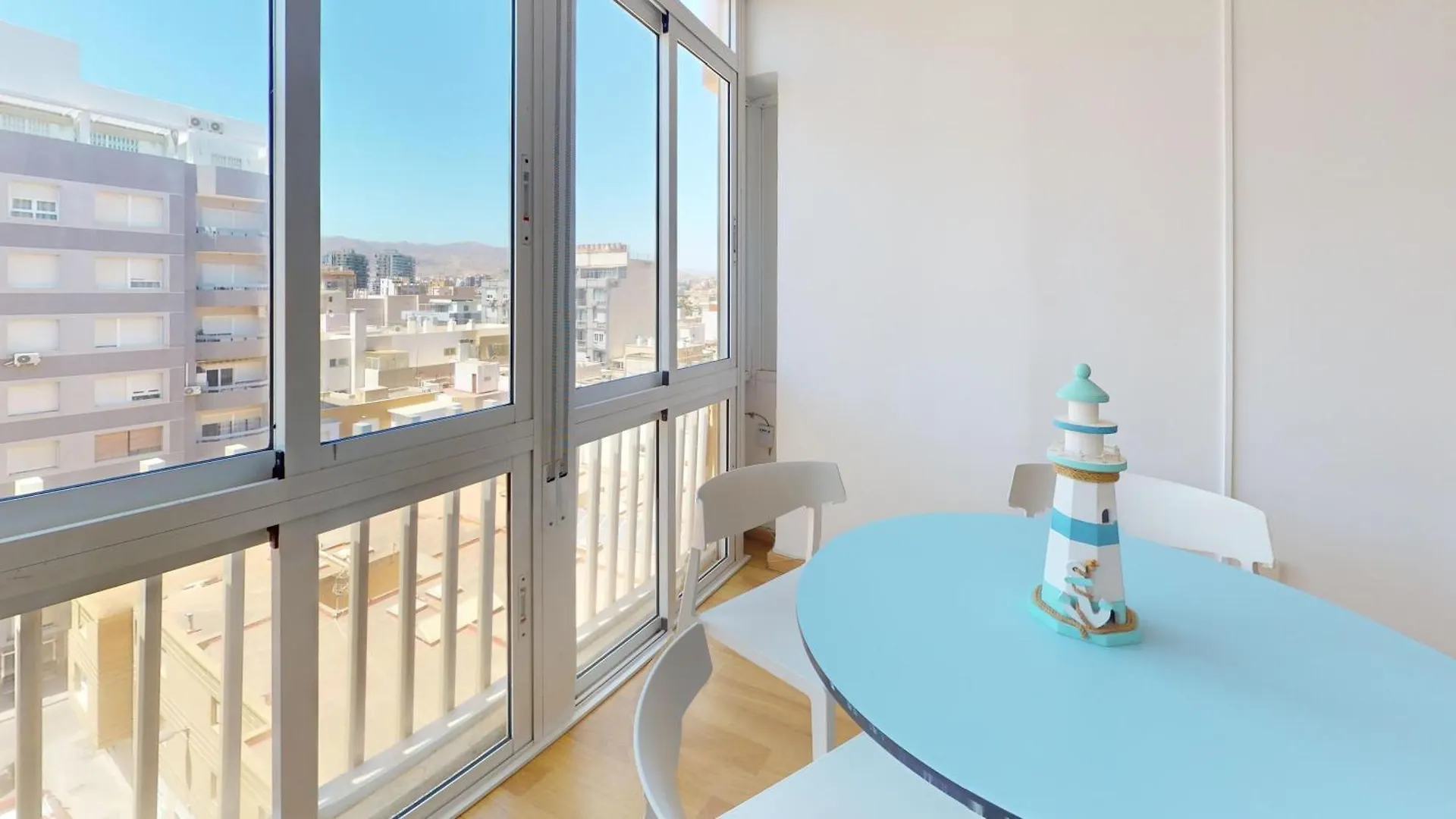Apartamento Primera Linea De Playa En Almeria